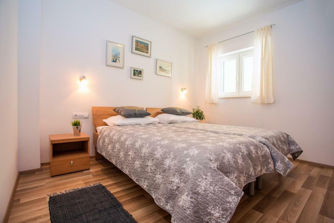 Villa Maslina, With Private 32M2Pool, Panoramic Views On 100Km Coastline, 12 Pax Lokva Rogoznica Exterior photo